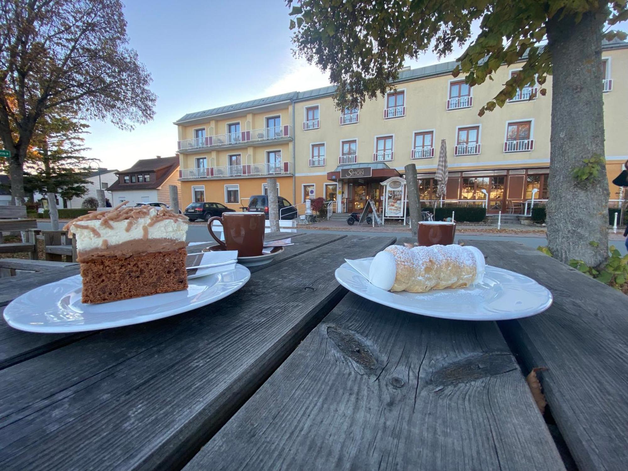 Simon - Hotel & Cafe Bad Tatzmannsdorf Buitenkant foto