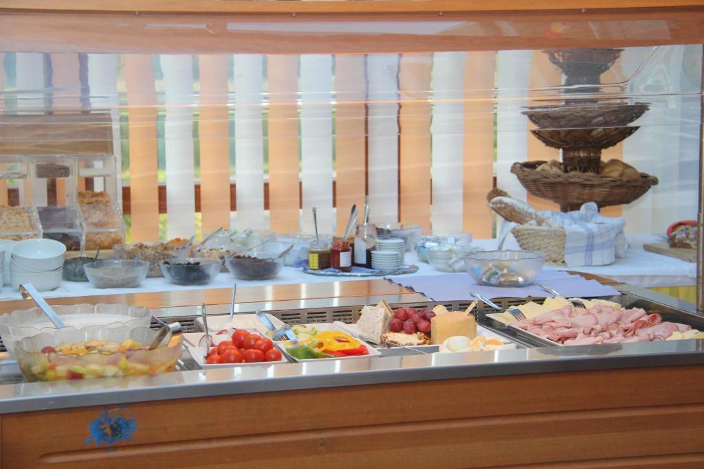 Simon - Hotel & Cafe Bad Tatzmannsdorf Buitenkant foto