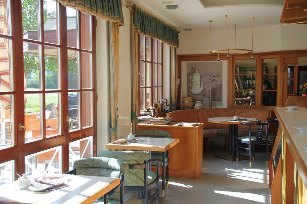 Simon - Hotel & Cafe Bad Tatzmannsdorf Buitenkant foto